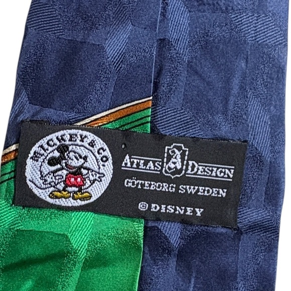 EUC Lot of 5 Character Ties Pooh Mickey Scooby Woody Tigger - Picture 4 of 12